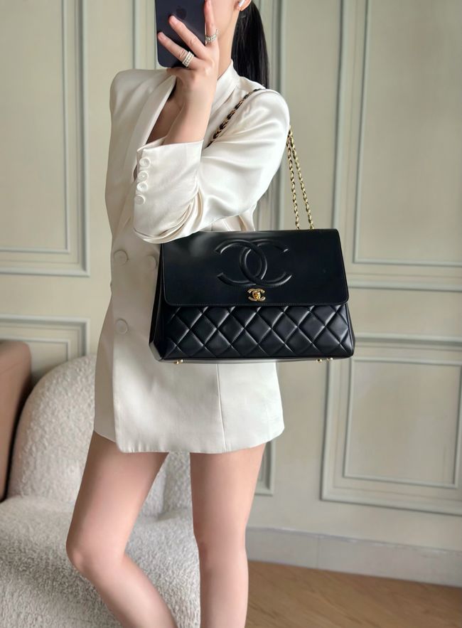 Chanel Large FLAP BAG sheepskin A2215 black