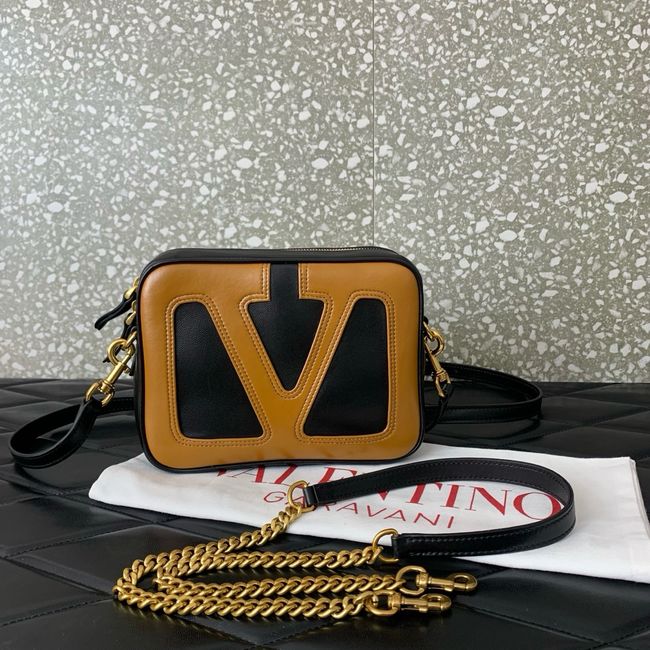 VALENTINO GARAVANI Loco Calf leather bag 0016 black&brown VALENTINO GARAVANI Loco Calf leather bag 0016 black&brown