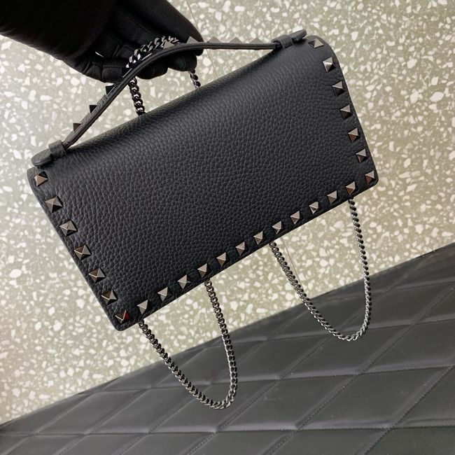VALENTINO Rockstud calfskin chain bag SHI098 black