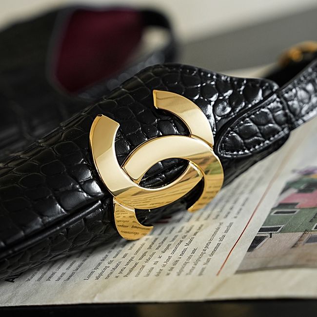 Chanel Crocodile Embossed Shoulder Bag 68012 black Chanel Crocodile Embossed Shoulder Bag 68012 black
