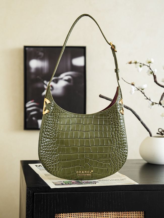Chanel Shoulder Bags Crocodile Embossed 68011 green Chanel Shoulder Bags Crocodile Embossed 68011 green