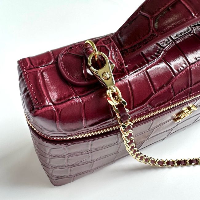 Chanel Vanity with Chain Crocodile Embossed AP5195 burgundy Chanel Vanity with Chain Crocodile Embossed AP5195 burgundy