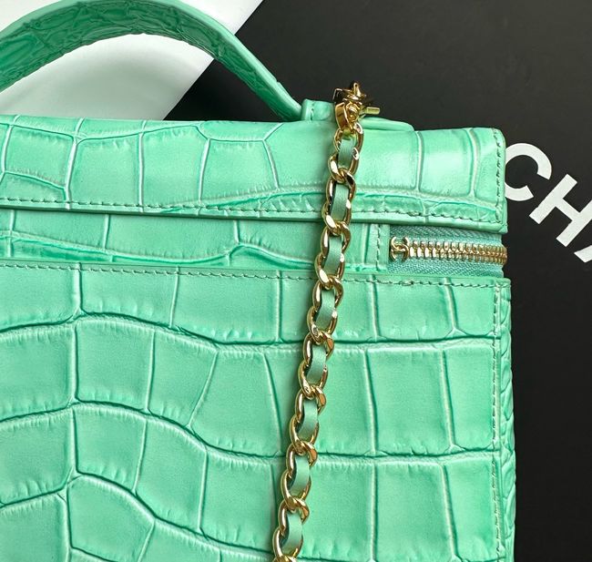 Chanel Vanity with Chain Crocodile Embossed AP5195 light green Chanel Vanity with Chain Crocodile Embossed AP5195 light green