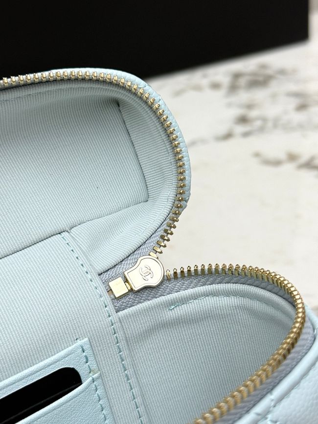 Chanel CLUTCH WITH CHAIN AP4385 light blue Chanel CLUTCH WITH CHAIN AP4385 light blue