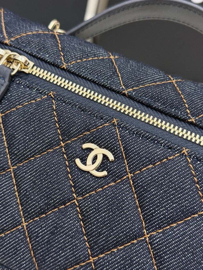 Chanel CLUTCH WITH CHAIN denim AP4385 Royal blue Chanel CLUTCH WITH CHAIN denim AP4385 Royal blue