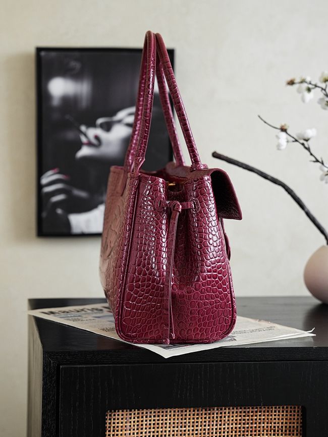 Chanel Crocodile Embossed Shopping Bag AS6428 Dark Burgundy Chanel Crocodile Embossed Shopping Bag AS6428 Dark Burgundy