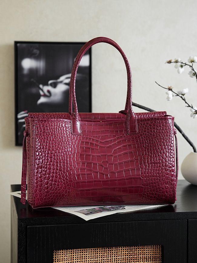 Chanel Crocodile Embossed Shopping Bag AS6428 Dark Burgundy Chanel Crocodile Embossed Shopping Bag AS6428 Dark Burgundy