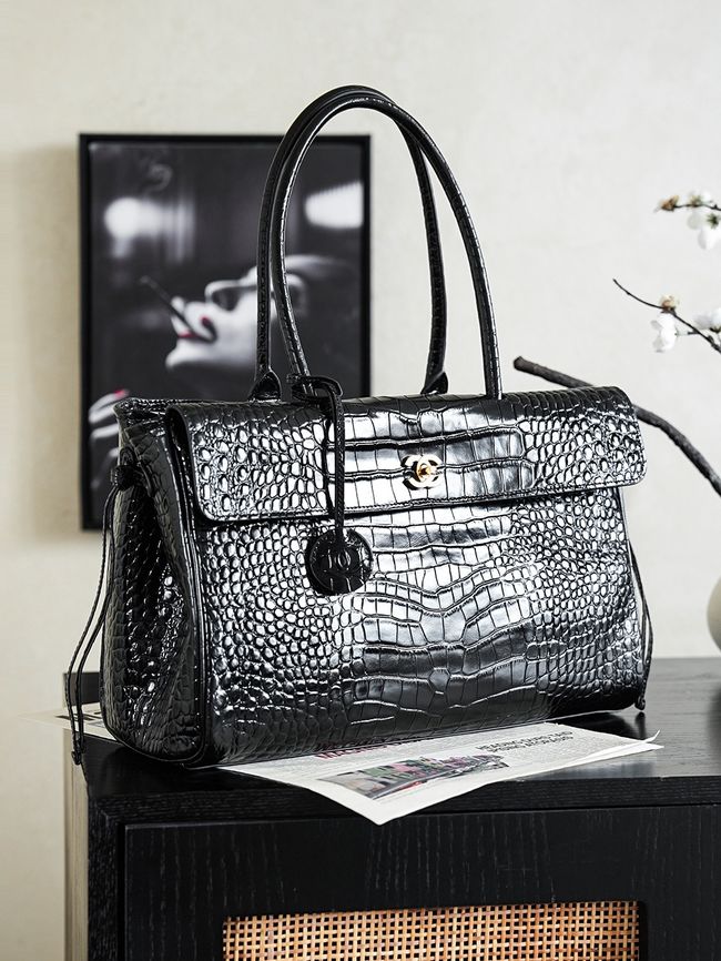Chanel Crocodile Embossed Shopping Bag AS6428 black