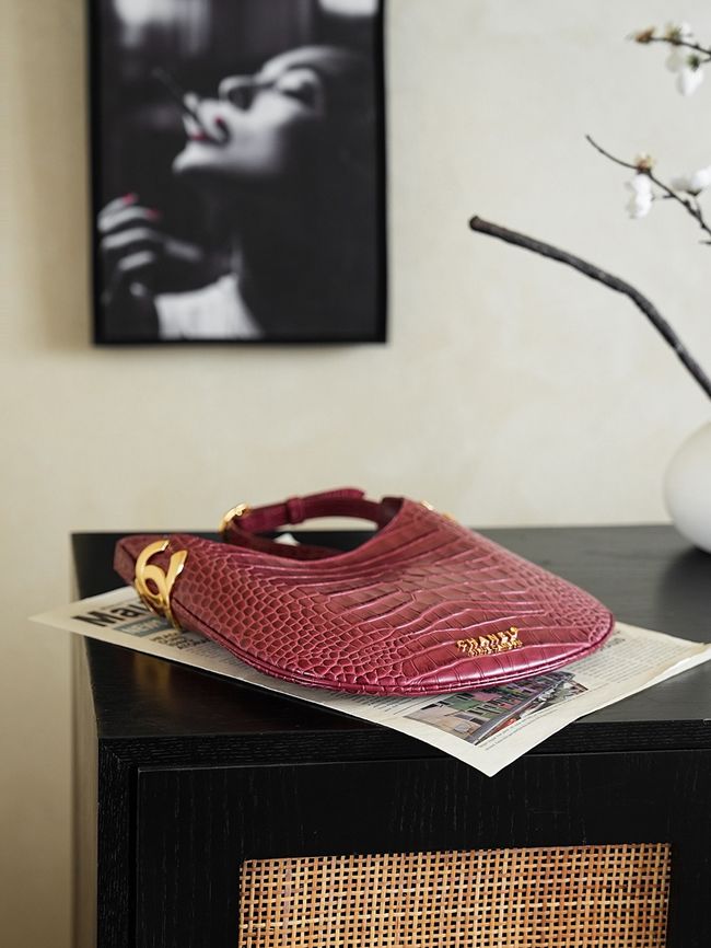 Chanel Crocodile Embossed Shoulder Bag 68012 burgundy