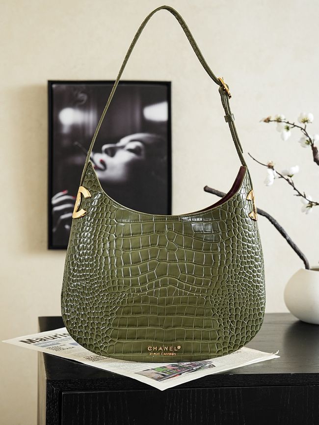 Chanel Crocodile Embossed Shoulder Bag 68012 green Chanel Crocodile Embossed Shoulder Bag 68012 green