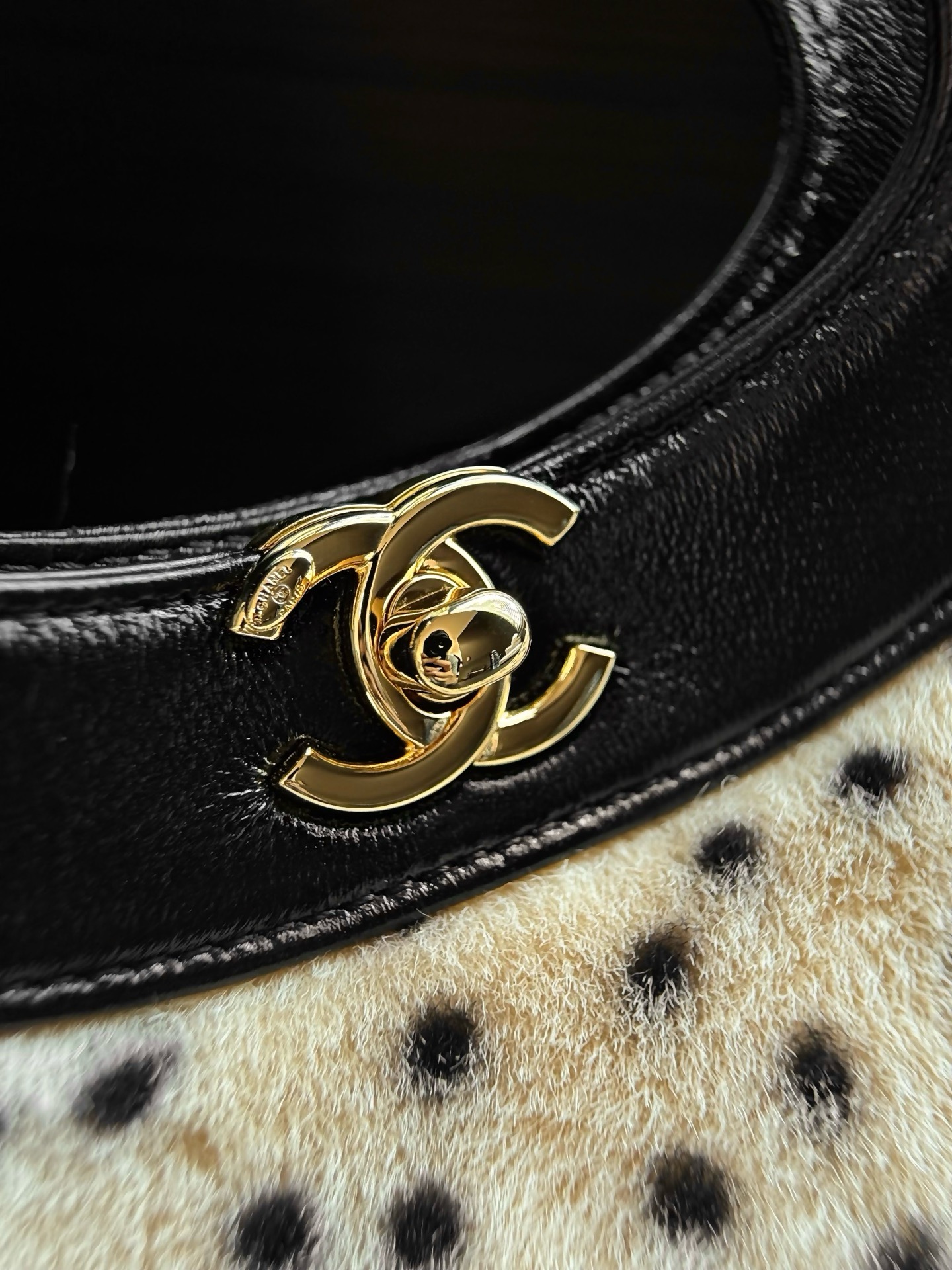 CHANEL 31 Mini Shopping Bag AS4133 Light Beige & Black CHANEL 31 Mini Shopping Bag AS4133 Light Beige & Black