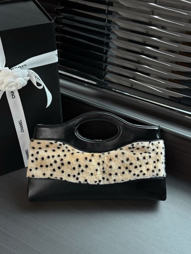 CHANEL 31 Mini Shopping Bag AS6361 Light Beige & Black CHANEL 31 Mini Shopping Bag AS6361 Light Beige & Black