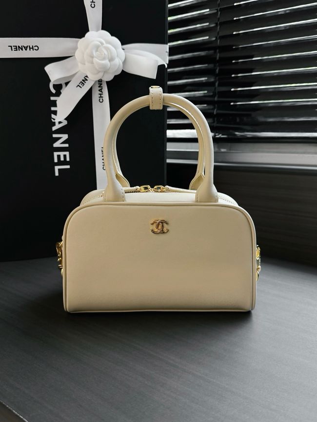 Chanel Clutch with Leather Strap AP5528 Beige Chanel Clutch with Leather Strap AP5528 Beige