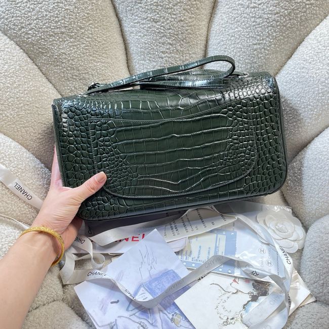 Chanel Crocodile Embossed Maxi Flap bag AS6231 green&Silver-Tone Metal Chanel Crocodile Embossed Maxi Flap bag AS6231 green&Silver-Tone Metal