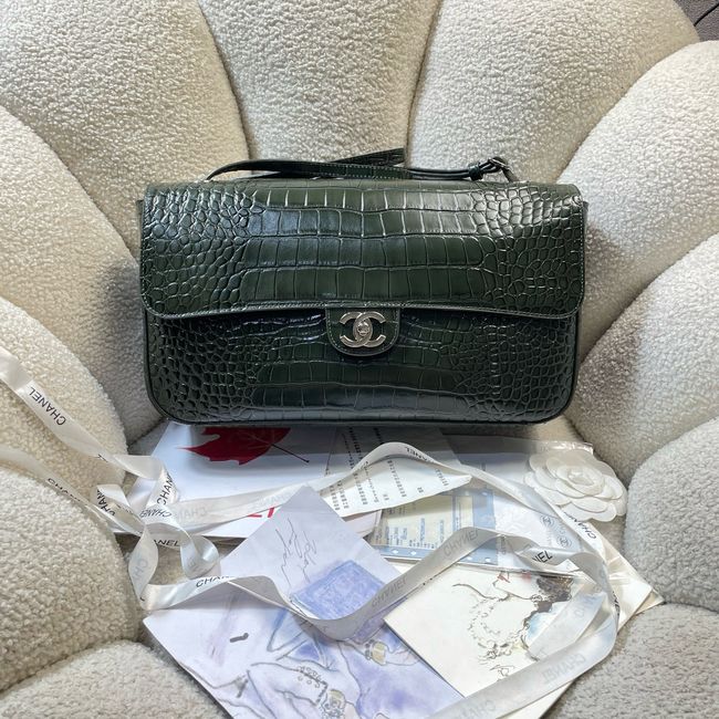 Chanel Crocodile Embossed Maxi Flap bag AS6231 green&Silver-Tone Metal Chanel Crocodile Embossed Maxi Flap bag AS6231 green&Silver-Tone Metal