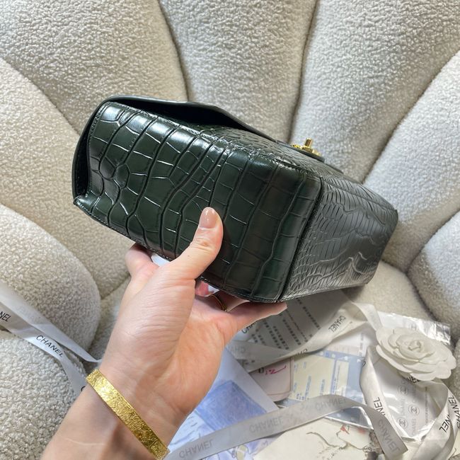 Chanel Crocodile Embossed Maxi Flap bag AS6231 green&gold-Tone Metal Chanel Crocodile Embossed Maxi Flap bag AS6231 green&gold-Tone Metal