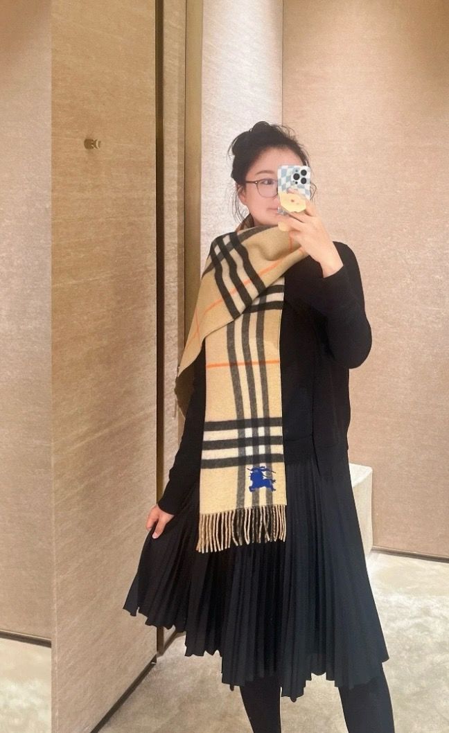 Burberry cashmere scarf BU0021-2 Burberry cashmere scarf BU0021-2