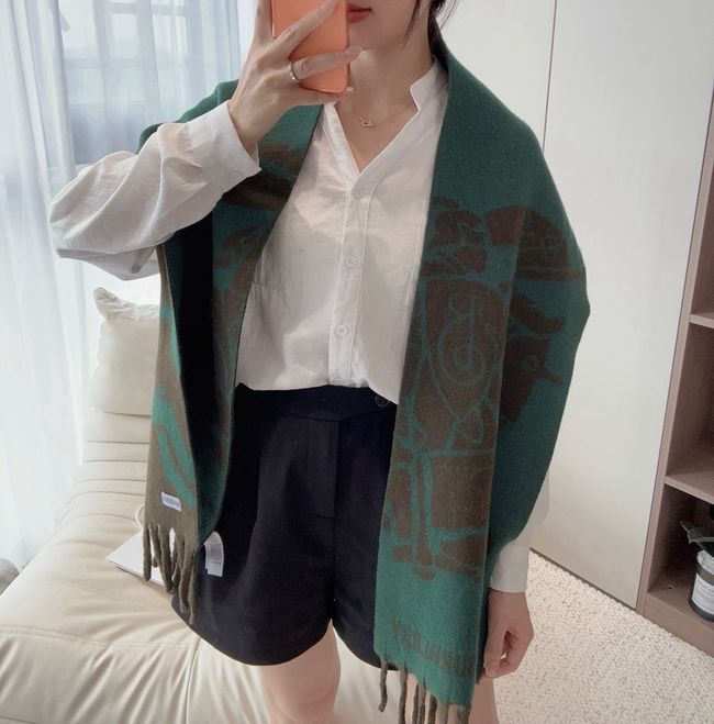 Burberry cashmere scarf BU0022-2 Burberry cashmere scarf BU0022-2