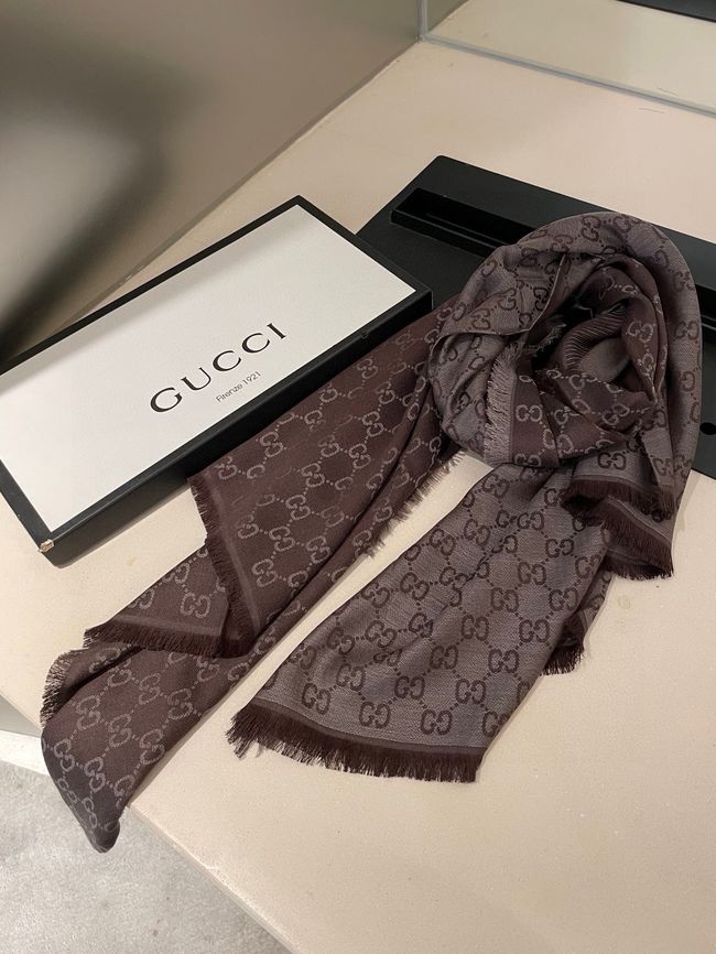Gucci Shawl Wool Silk and Cotton 06389-2 Gucci Shawl Wool Silk and Cotton 06389-2