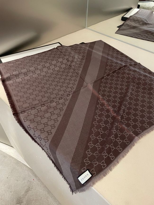 Gucci Shawl Wool Silk and Cotton 06389-2 Gucci Shawl Wool Silk and Cotton 06389-2