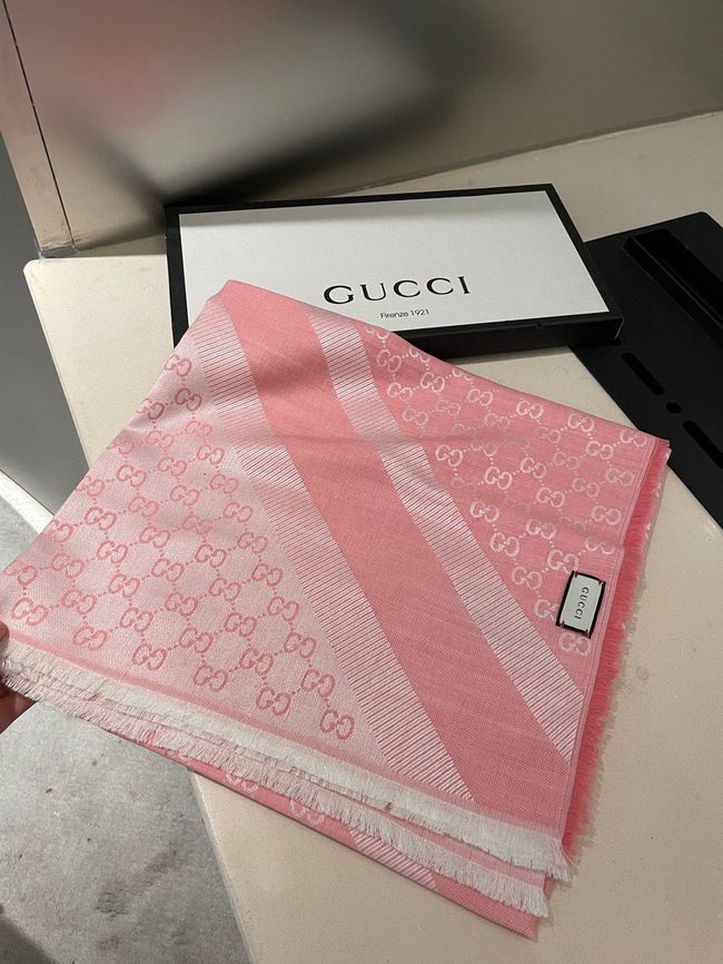 Gucci Shawl Wool Silk and Cotton 06389-4 Gucci Shawl Wool Silk and Cotton 06389-4