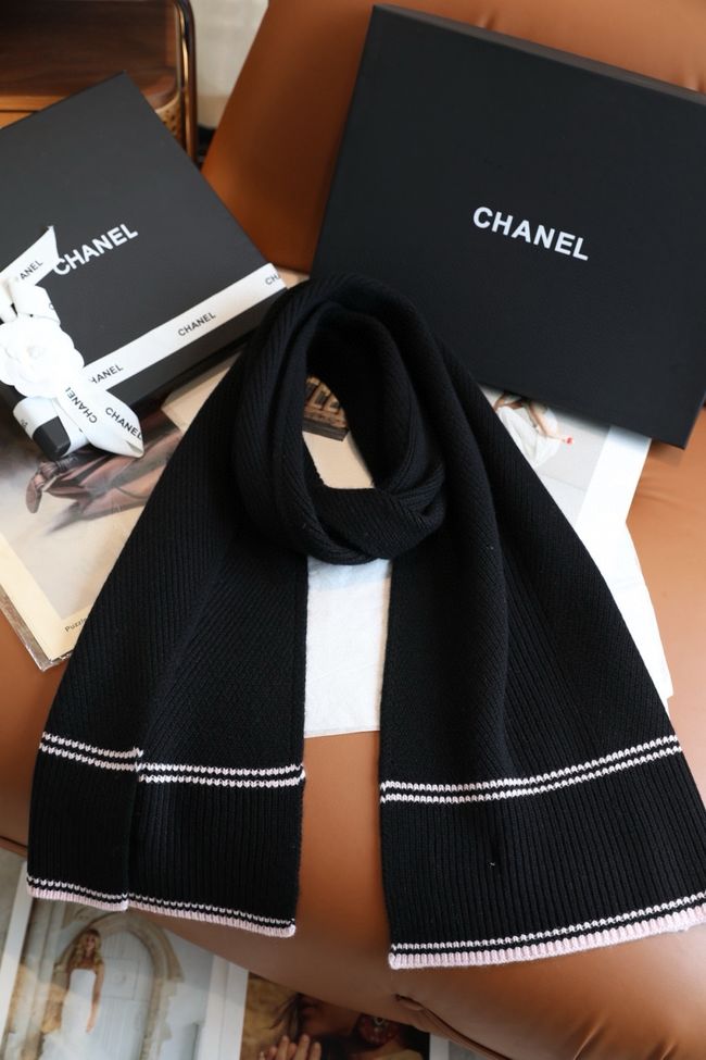 Chanel Wool & Cashmere scarf B25976-1