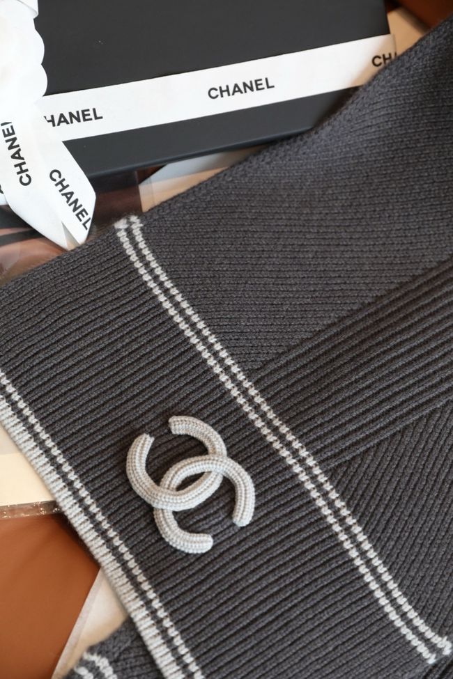 Chanel Wool & Cashmere scarf B25976-3 Chanel Wool & Cashmere scarf B25976-3
