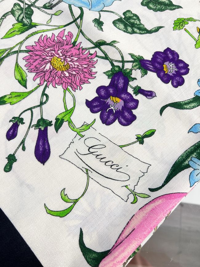 Gucci cashmere Shawl 06392-2 Gucci cashmere Shawl 06392-2