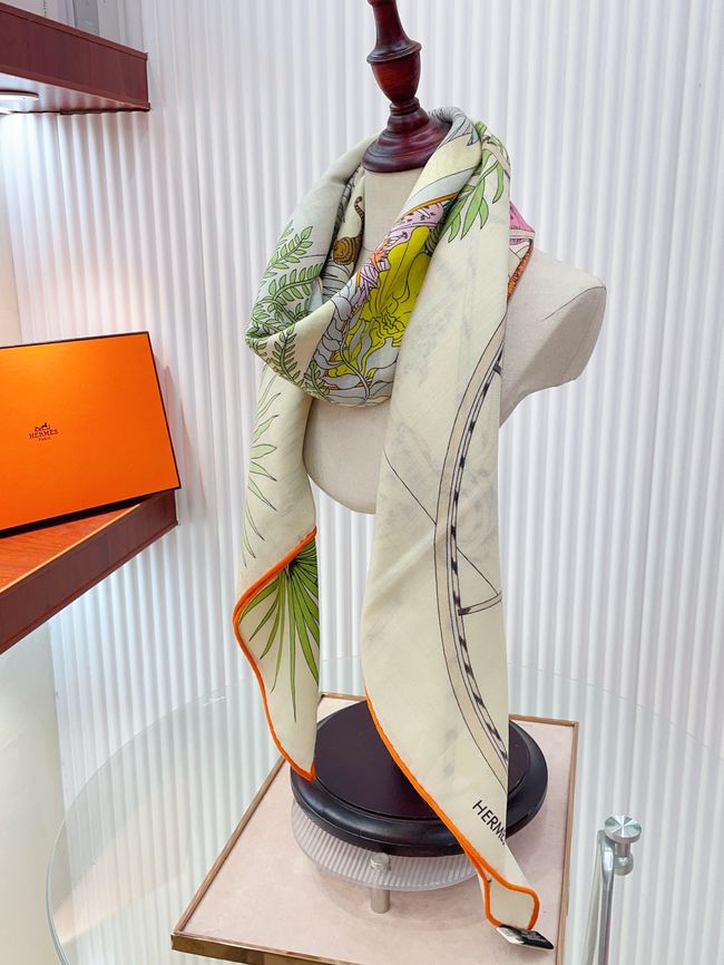 Hermes cashmere Shawl H24443-6 Hermes cashmere Shawl H24443-6