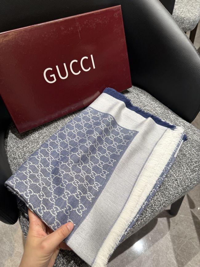 Gucci Printed GG wool silk shawl 873730-1 Gucci Printed GG wool silk shawl 873730-1