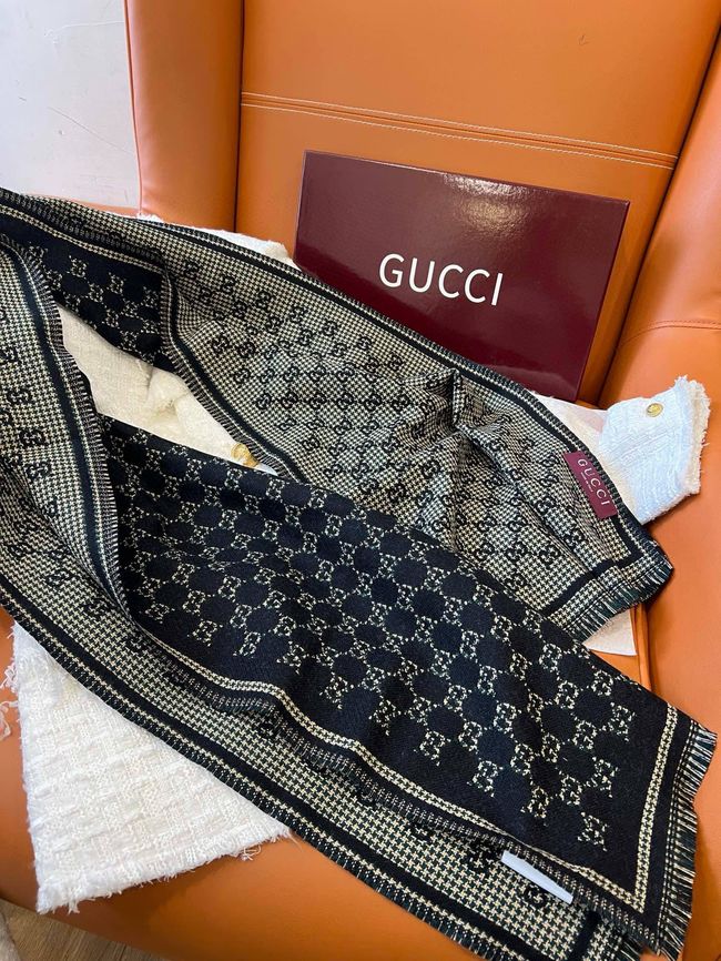 Gucci cashmere scarf 873732-4 Gucci cashmere scarf 873732-4