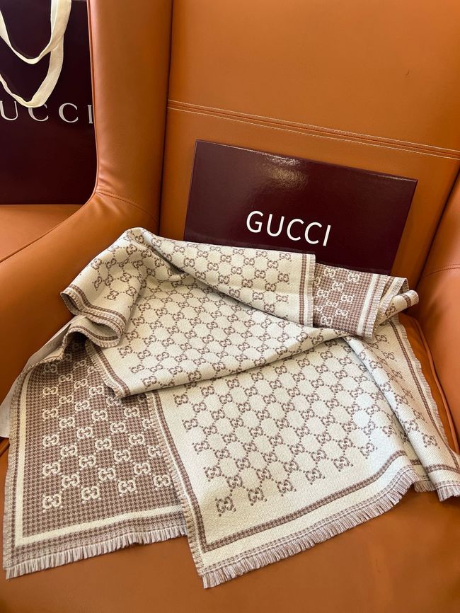 Gucci cashmere scarf 873732-5 Gucci cashmere scarf 873732-5