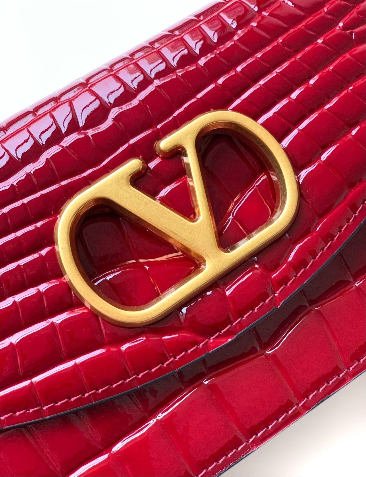 VALENTINO GARAVANI VAIN Original Leather Crocodile Embossed V50231 Burgundy VALENTINO GARAVANI VAIN Original Leather Crocodile Embossed V50231 Burgundy