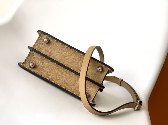 FENDI Peekaboo ISeeU Petite bag 8BN335A Apricot FENDI Peekaboo ISeeU Petite bag 8BN335A Apricot