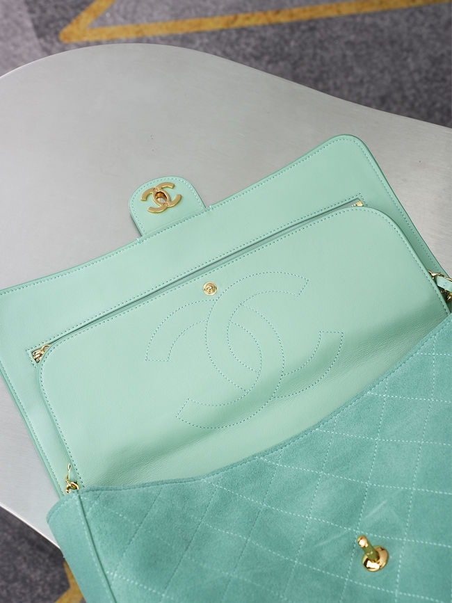 CHANEL Maxi Flapbag Suede Calfskin AS6233 Lake green CHANEL Maxi Flapbag Suede Calfskin AS6233 Lake green