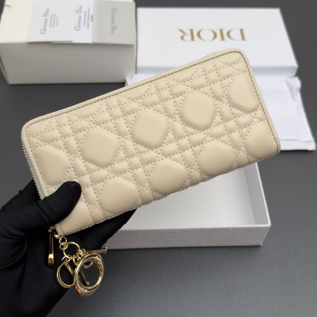 LADY DIOR LOTUS WALLET CANNAGE LAMBSKIN S0007 apricot