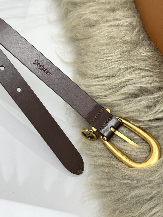 Saint Laurent CASSANDRE charm elongated buckle thin belt in leather S2596-4 Saint Laurent CASSANDRE charm elongated buckle thin belt in leather S2596-4