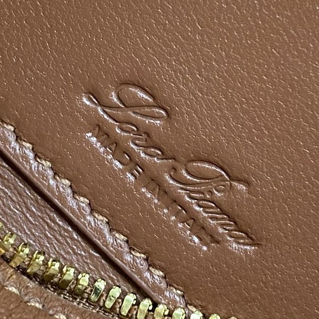 CELINE IN GRAINED CALFSKIN LP21 SOFT TAN CELINE IN GRAINED CALFSKIN LP21 SOFT TAN