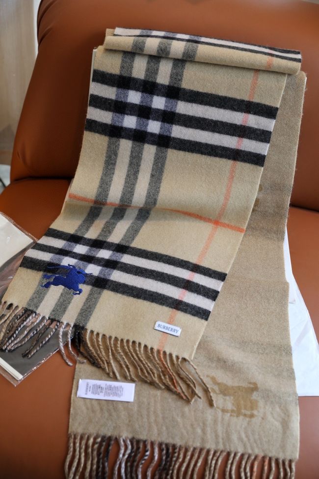 Burberry cashmere scarf BU0031-1 Burberry cashmere scarf BU0031-1