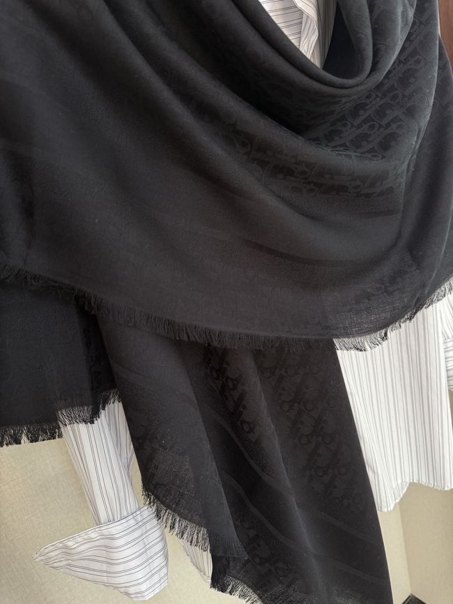 Dior Oblique Shawl Wool and Silk Jacquard I1058-5 Dior Oblique Shawl Wool and Silk Jacquard I1058-5