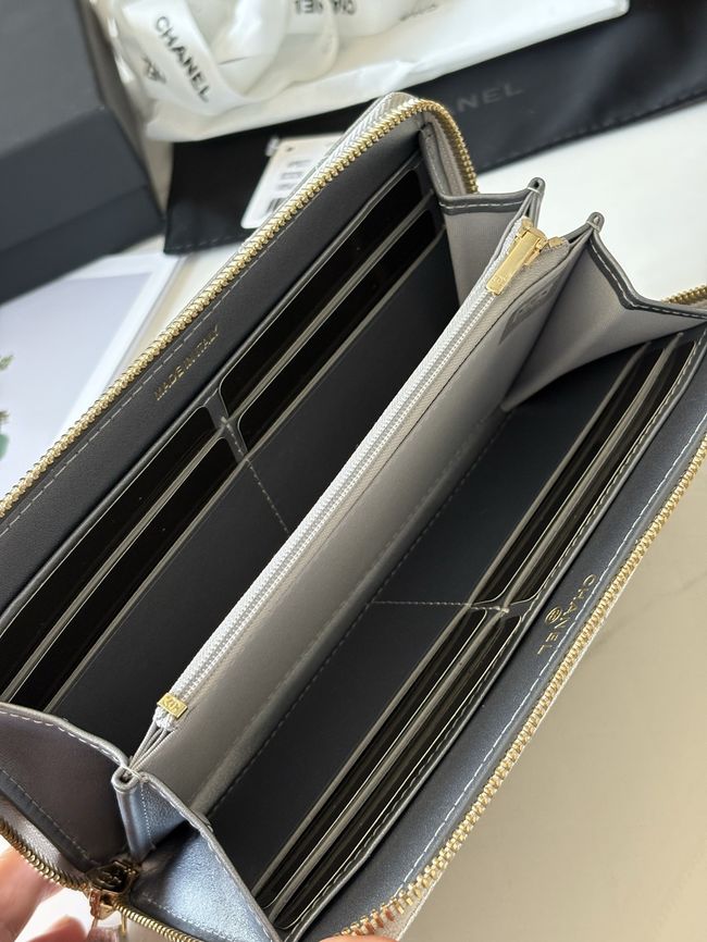 Chanel Classic Zipped Wallet AP5077 Silvery Chanel Classic Zipped Wallet AP5077 Silvery