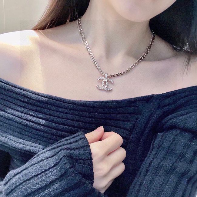 Chanel Necklace EE10021
