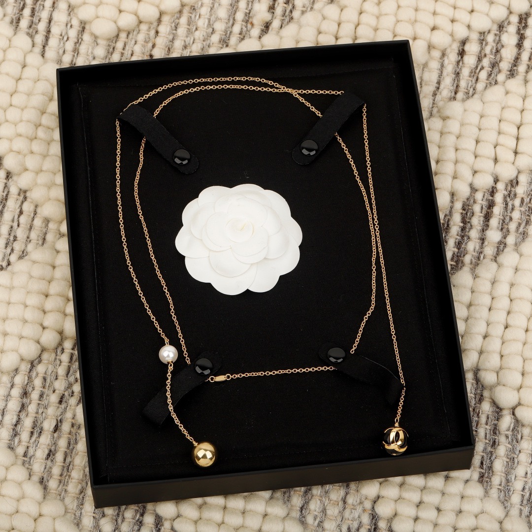 Chanel Necklace EE10024