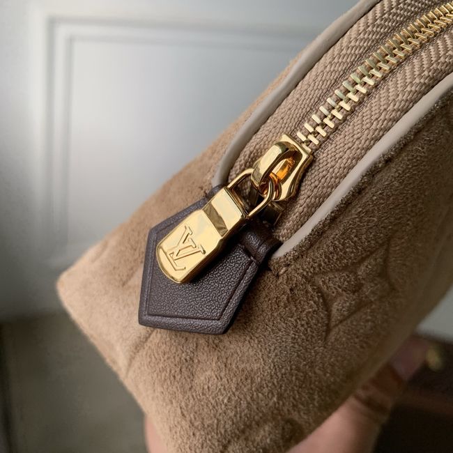 Louis Vuitton New Pochette Cosmetique PM M29679 Trench Coat Beige