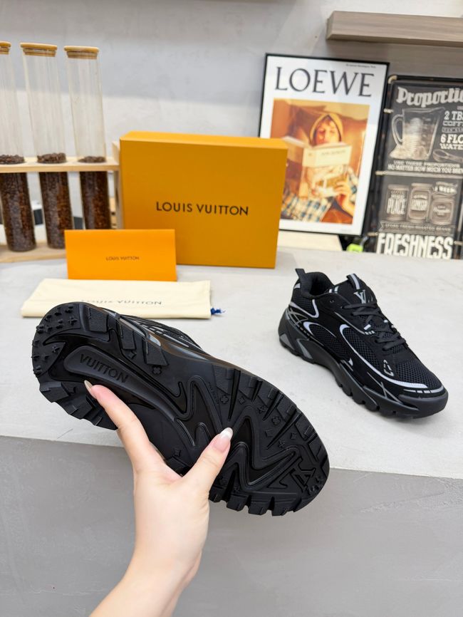 Louis Vuitton Tatic Runner Sneaker 1AKC4L-2