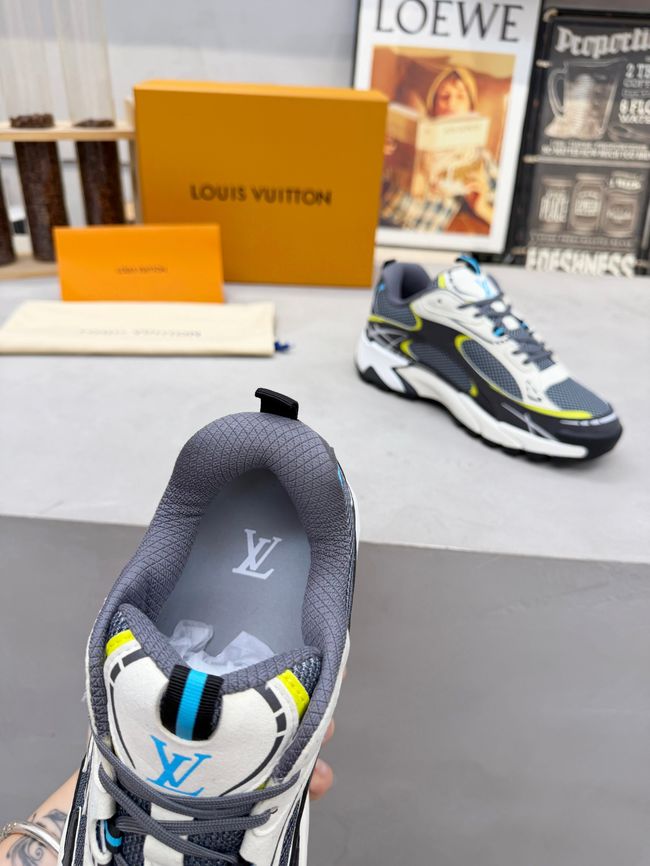 Louis Vuitton Tatic Runner Sneaker 1AKC4L-3