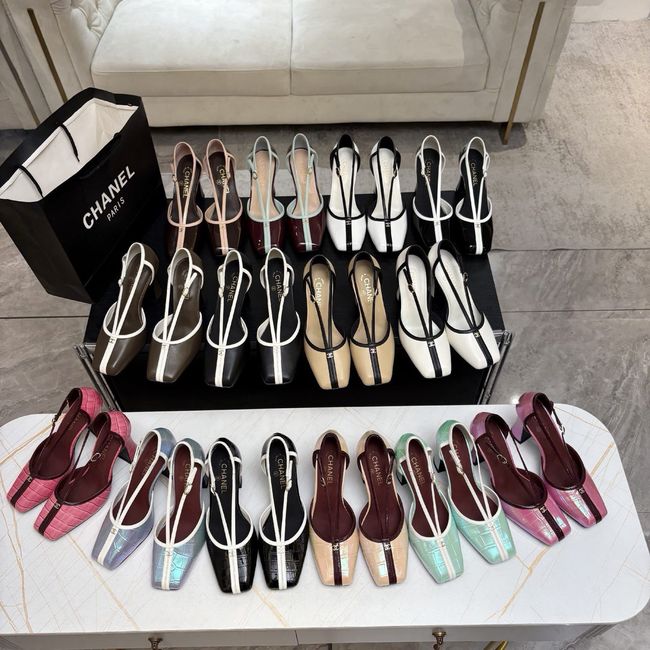 Chanel Mary Janes G47612-1