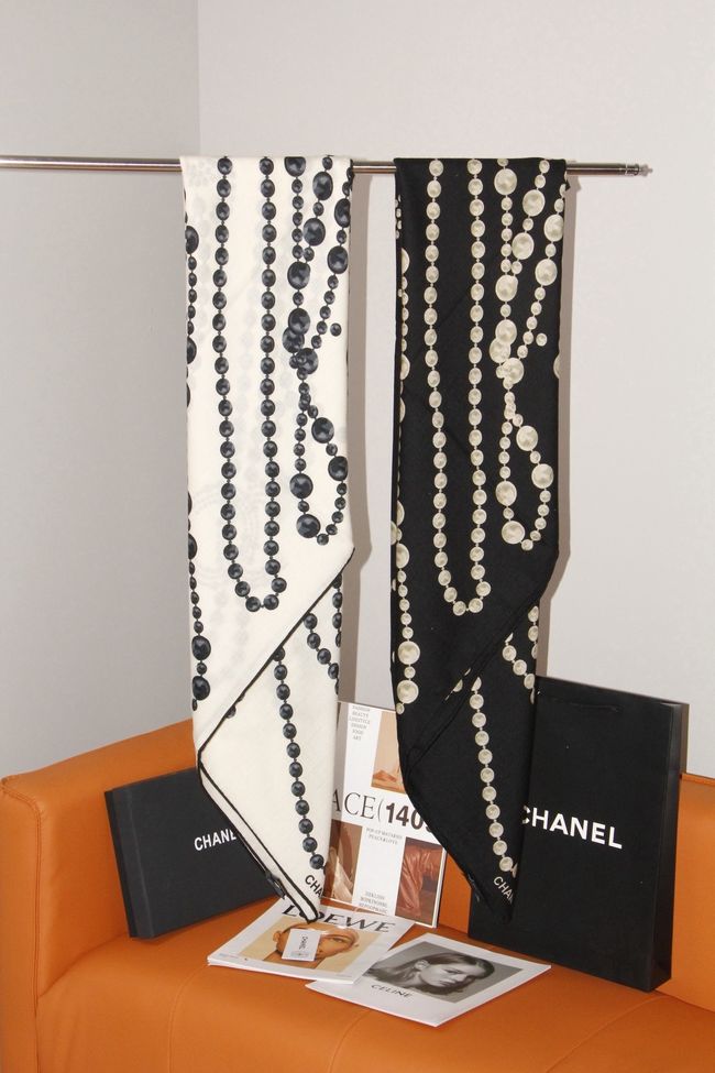 Chanel Wool and Silk Shawl AAC492-1 Chanel Wool and Silk Shawl AAC492-1