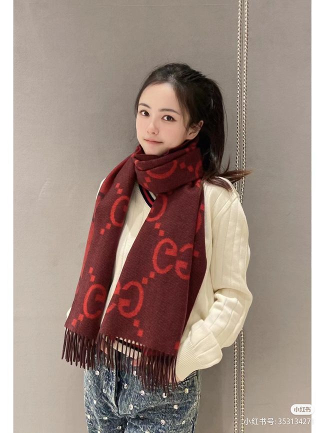 Gucci Reversible Cashmere scarf 777067-4 Gucci Reversible Cashmere scarf 777067-4