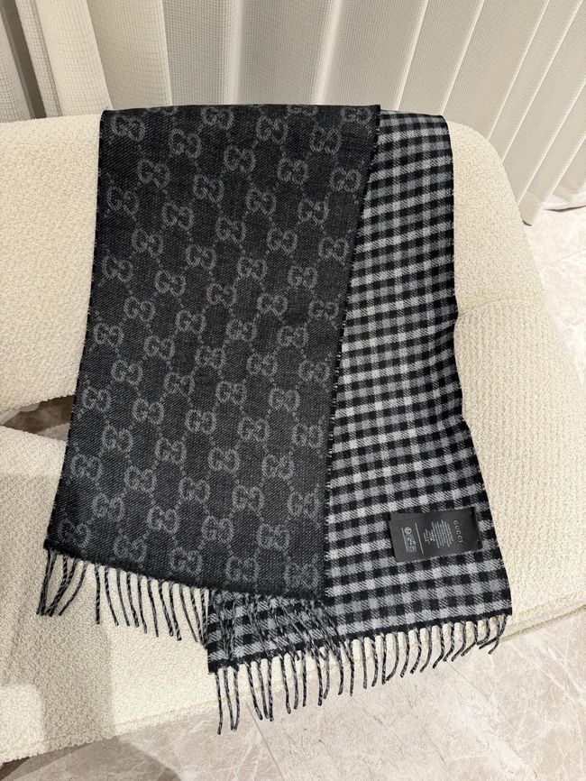 Gucci Reversible Cashmere scarf A010HK-1 Gucci Reversible Cashmere scarf A010HK-1